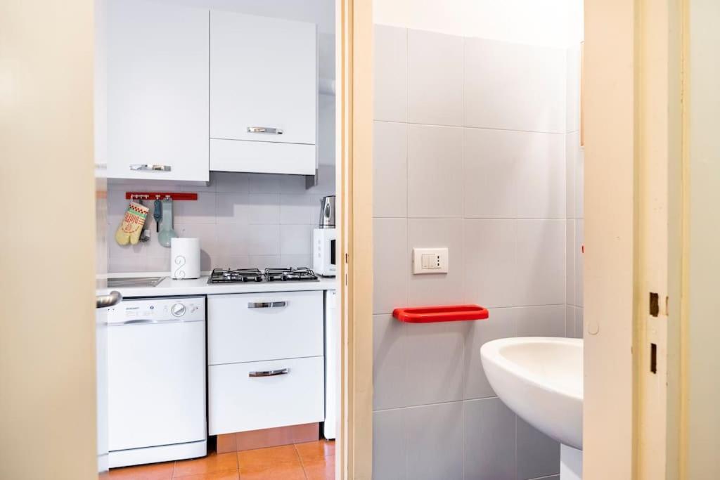 Casa Manu Finale Ligure Apartment Bagian luar foto